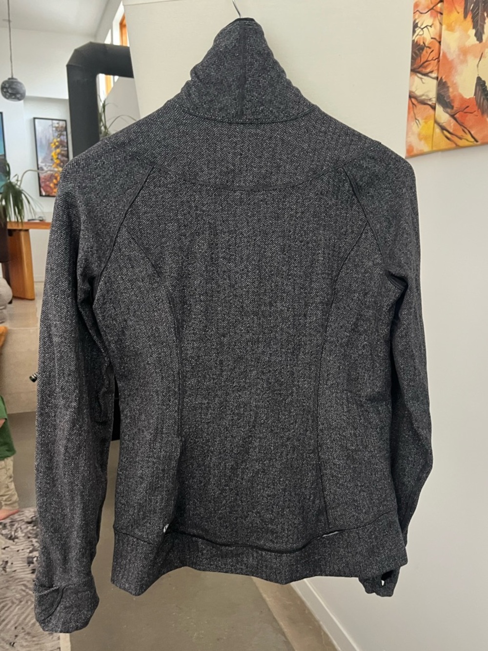 Lululemon Think Fast Pullover - Picture 4 of 5